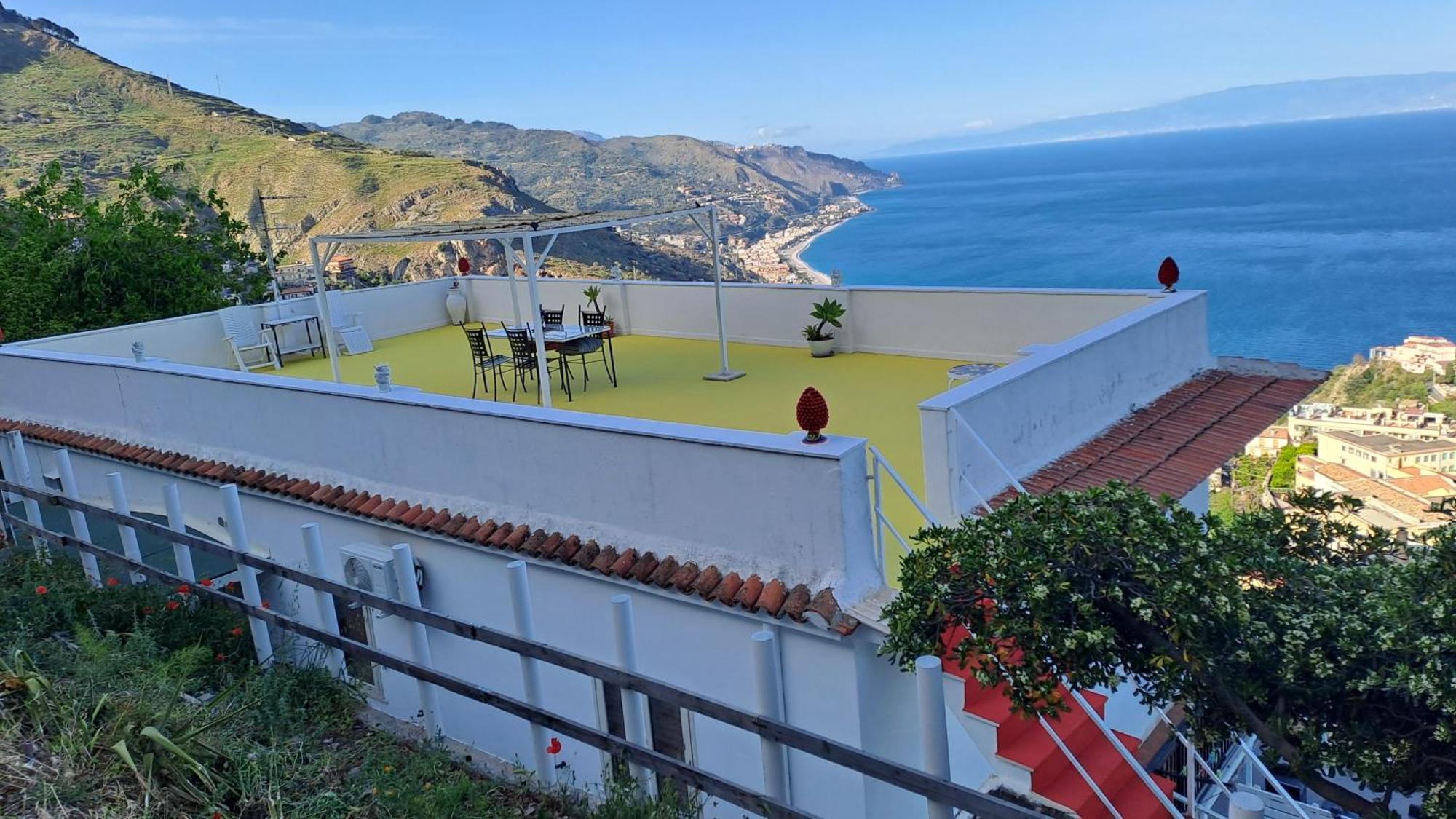 Villa Johnny And Mary'S House Breathtaking View Taormina Exterior photo